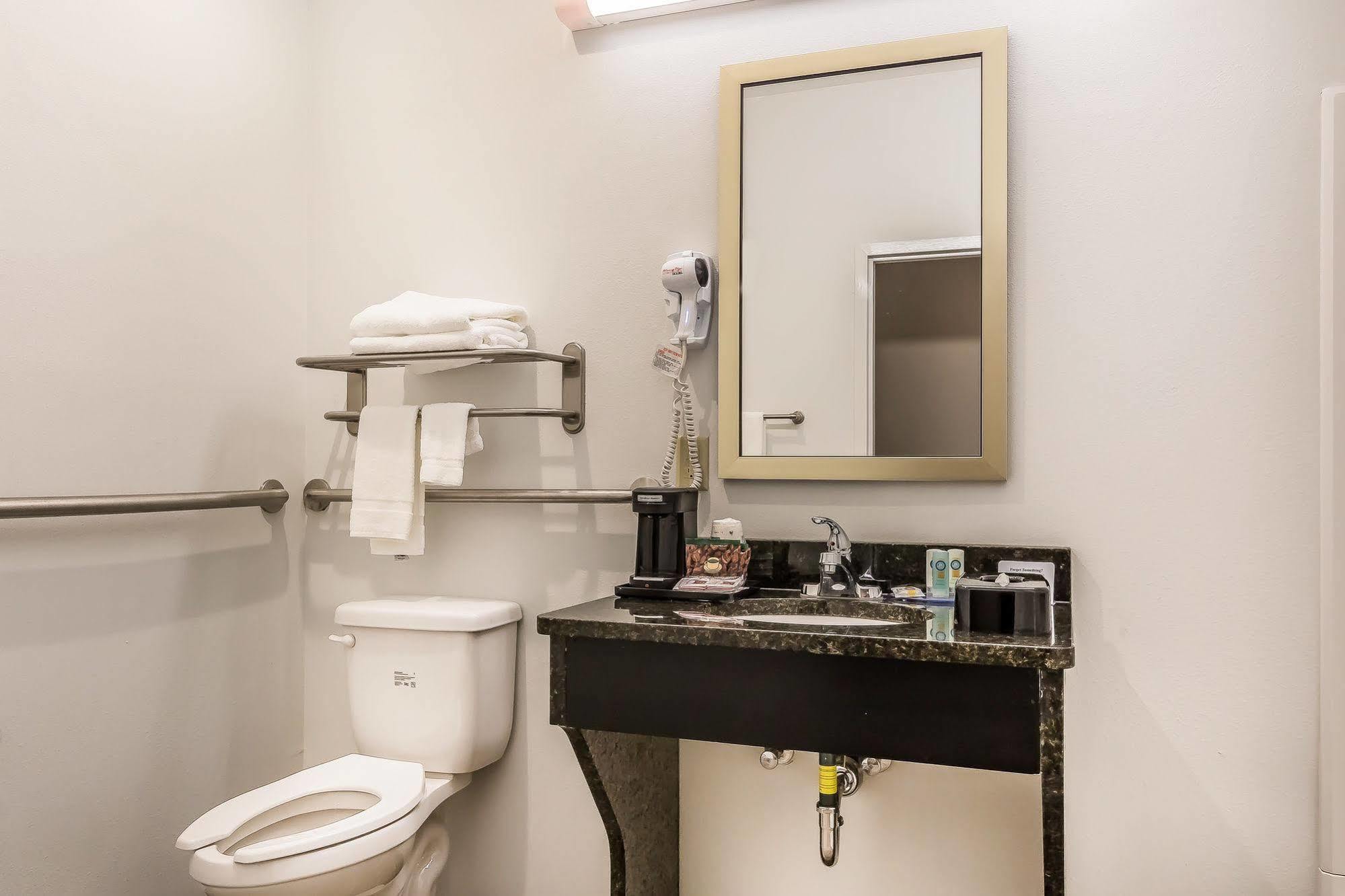 Quality Inn Pleasant View Экстерьер фото